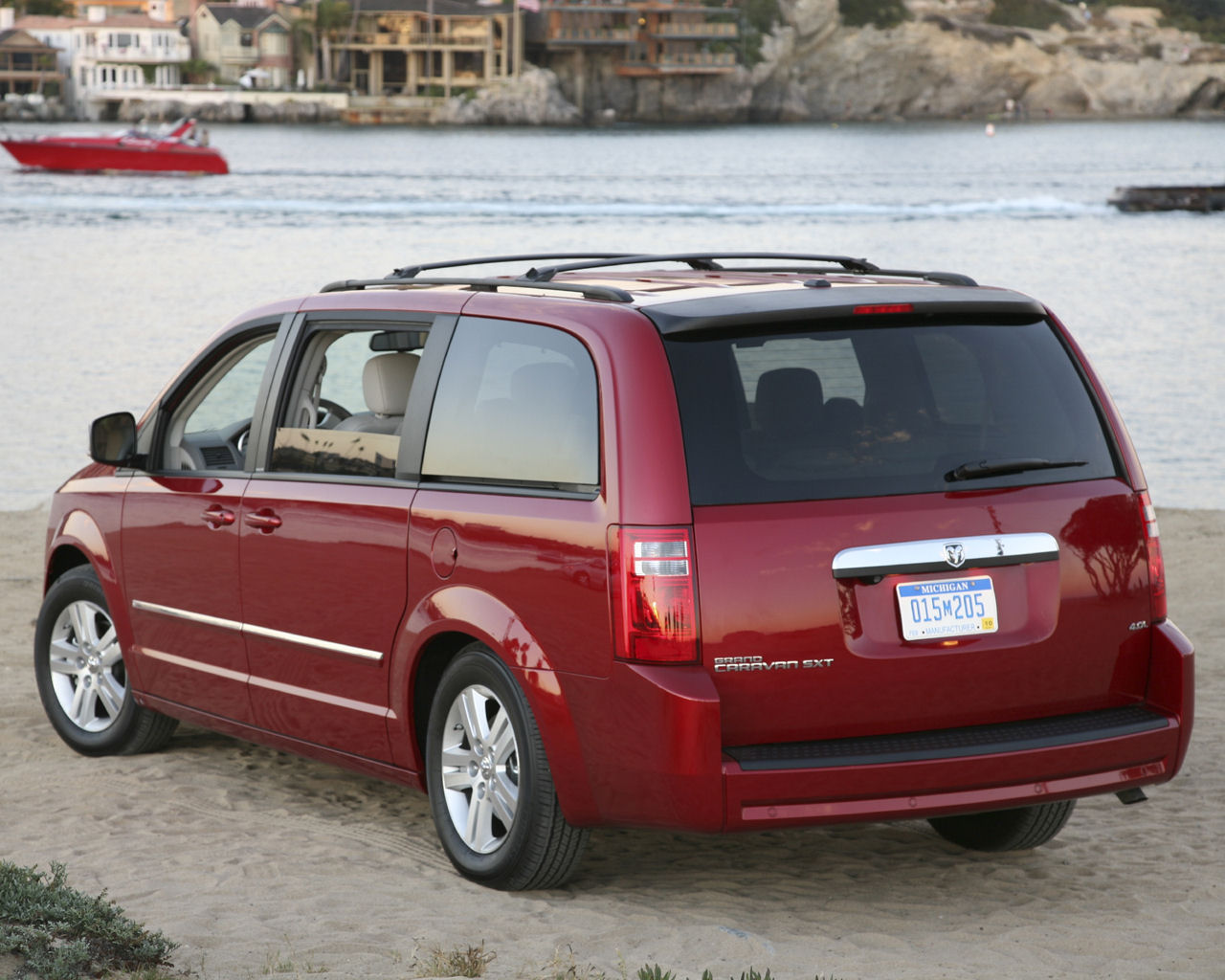 Dodge Grand Caravan Desktop Wallpaper