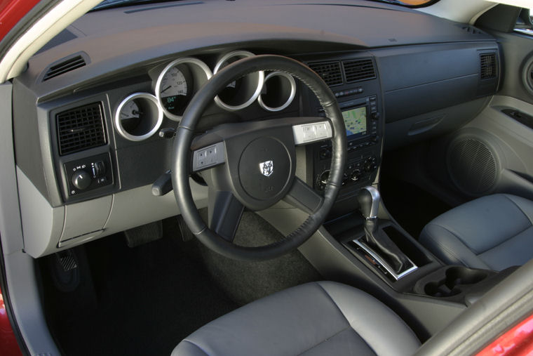 2005 Dodge Magnum Interior Picture