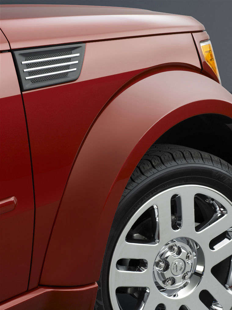 2009 Dodge Nitro R/T Side Fender Picture