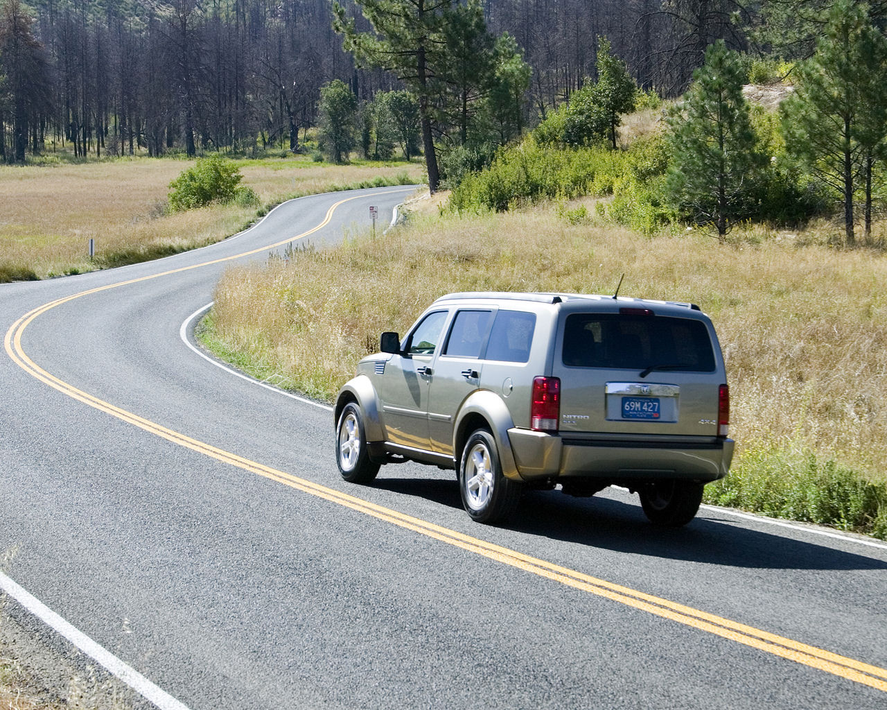 Dodge Nitro Desktop Wallpaper