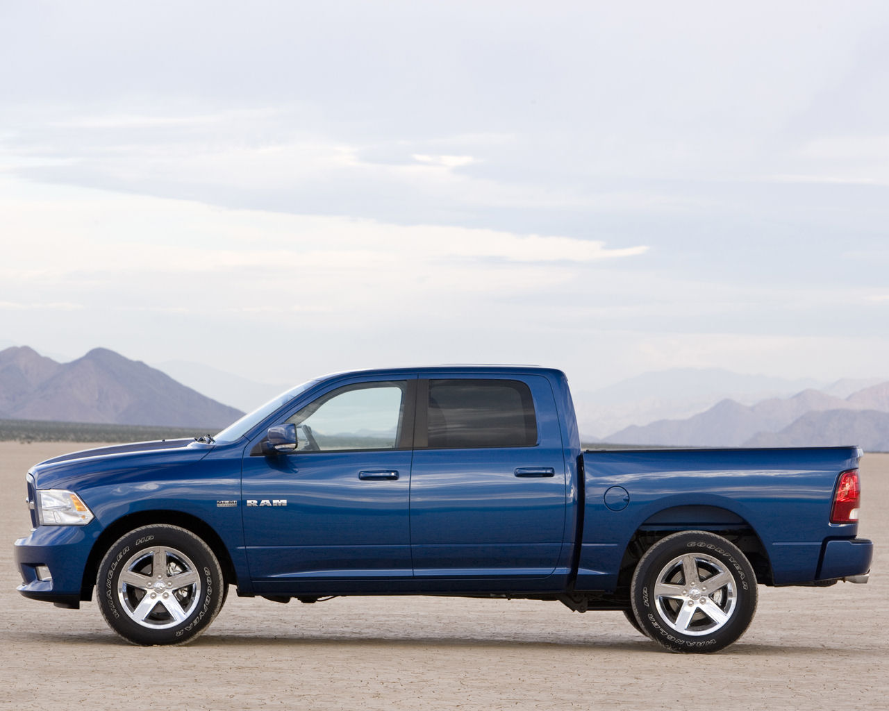 Dodge Ram 1500 Desktop Wallpaper