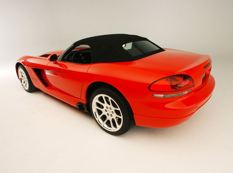 2003 Dodge Viper SRT10 Picture