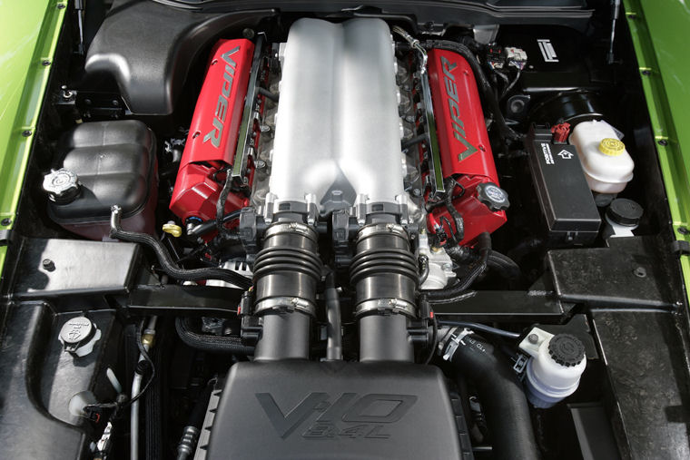 2008 Dodge Viper SRT10 8.4L V10 Engine Picture