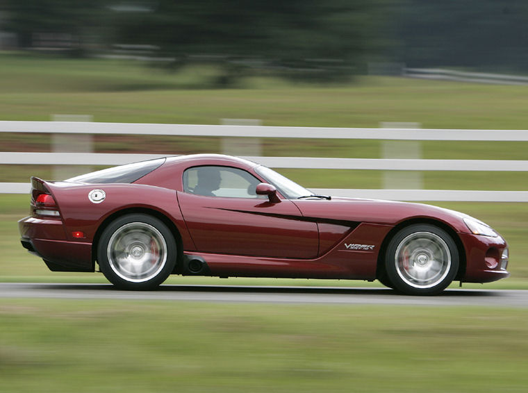 2009 Dodge Viper GTS Picture