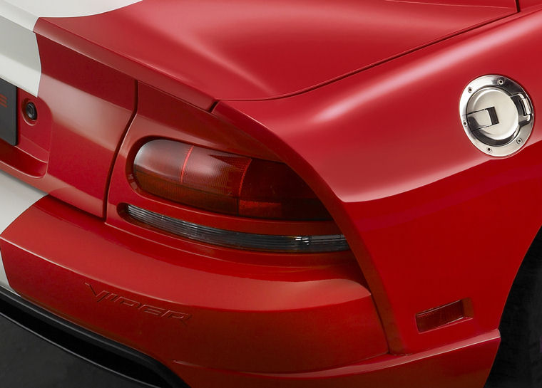 2009 Dodge Viper GTS Tail Light Picture