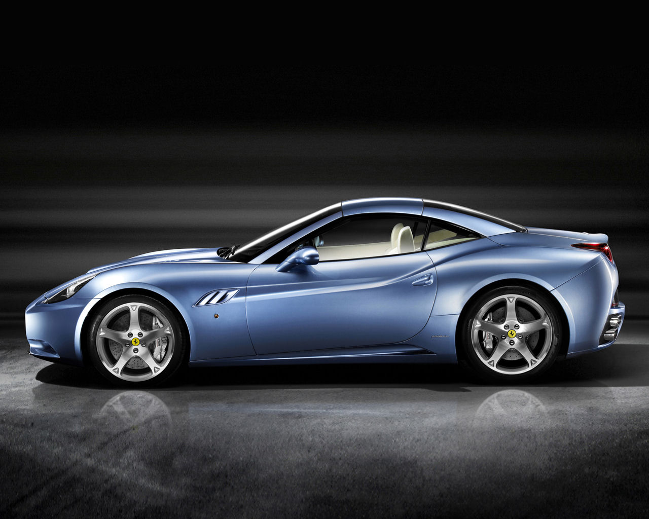 Ferrari California Desktop Wallpaper