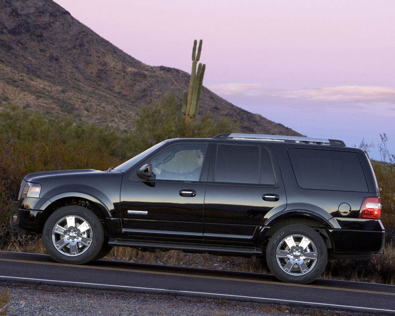 Ford Expedition Desktop Wallpaper