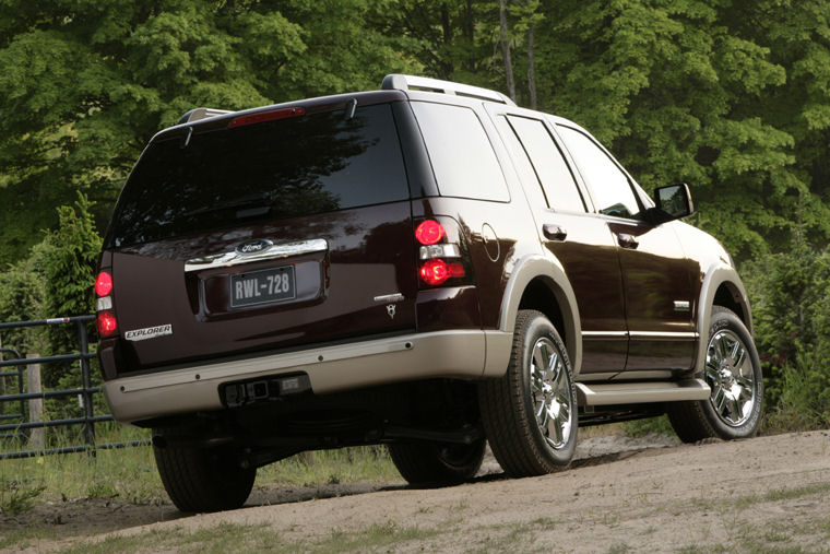 2007 Ford Explorer Eddie Bauer Picture