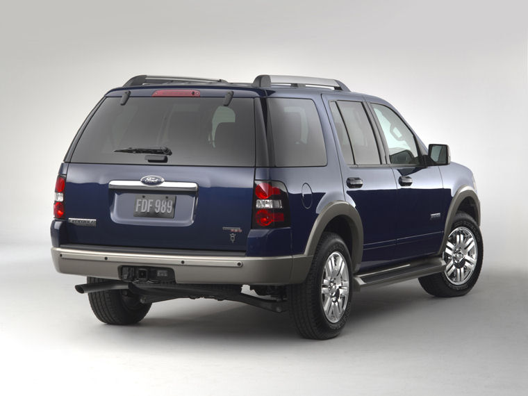 2007 Ford Explorer Eddie Bauer Picture