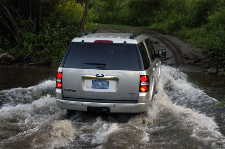 2008 Ford Explorer Picture