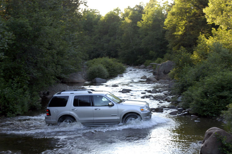 2008 Ford Explorer Picture