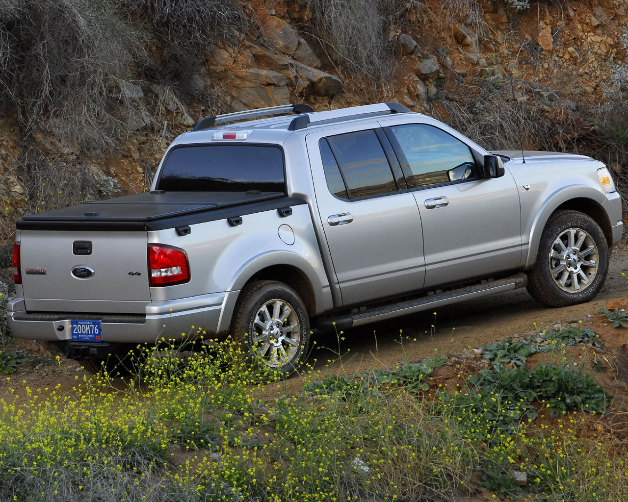 Ford Explorer Desktop Wallpaper