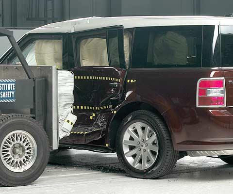 2009 Ford Flex IIHS Side Impact Crash Test Picture