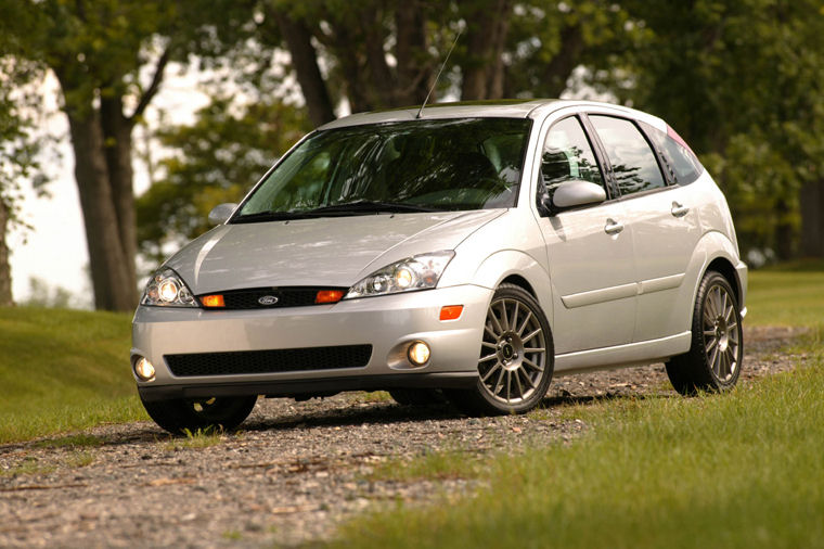 2004 Ford Focus SVT Picture