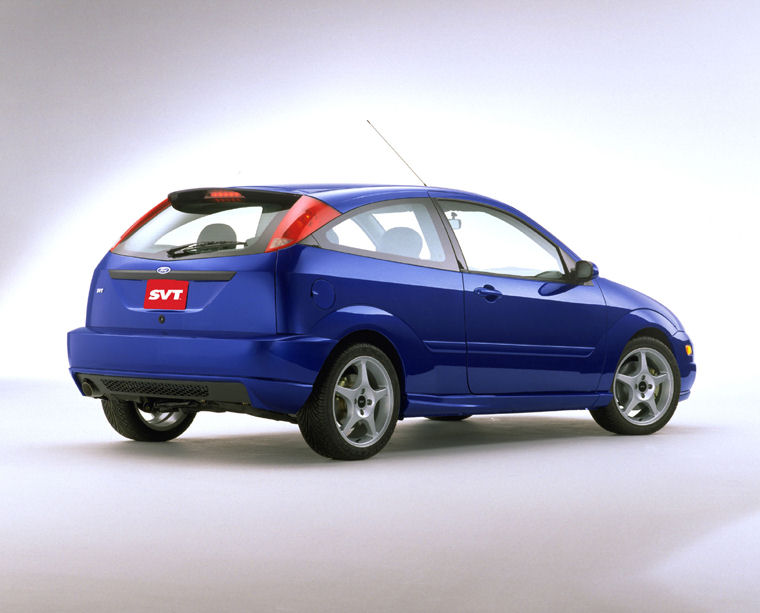 ford focus svt 2004