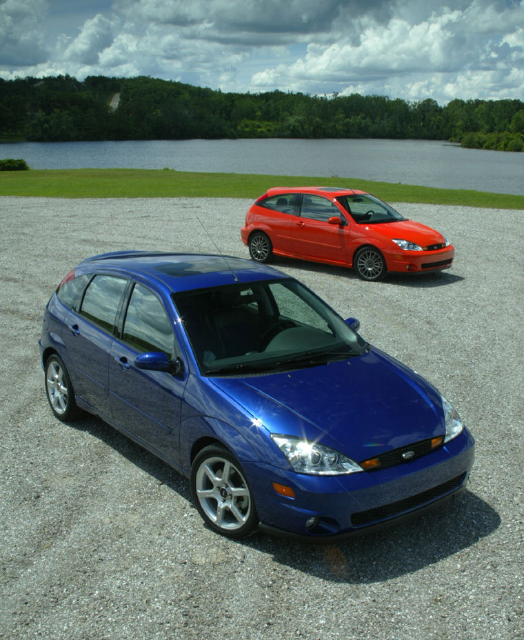 2004 Ford Focus SVT Picture