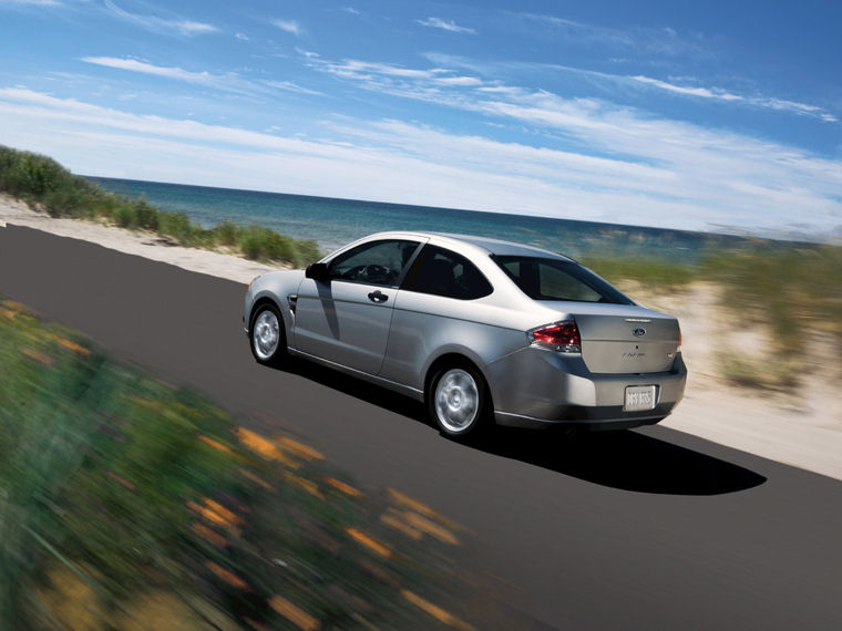 2010 Ford Focus Coupe Picture