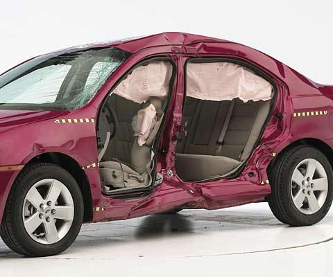 2008 Ford Fusion IIHS Side Impact Crash Test Picture