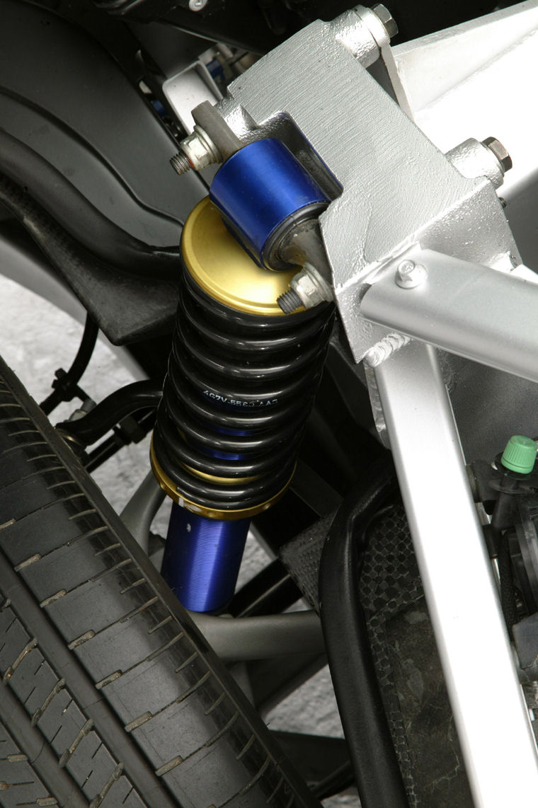 2005 Ford GT Damper Picture