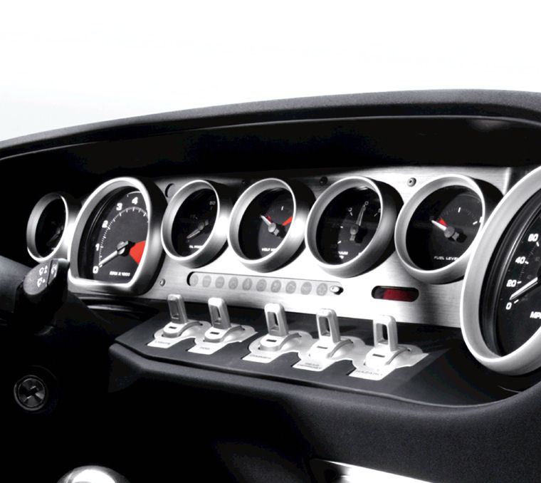 2005 Ford GT Gauges Picture