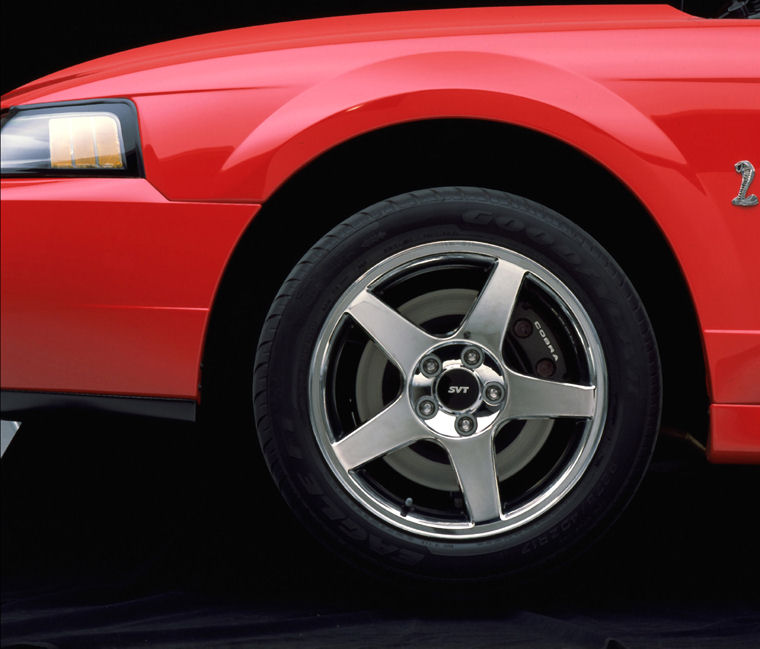 2003 Ford Mustang SVT Cobra Rim Picture