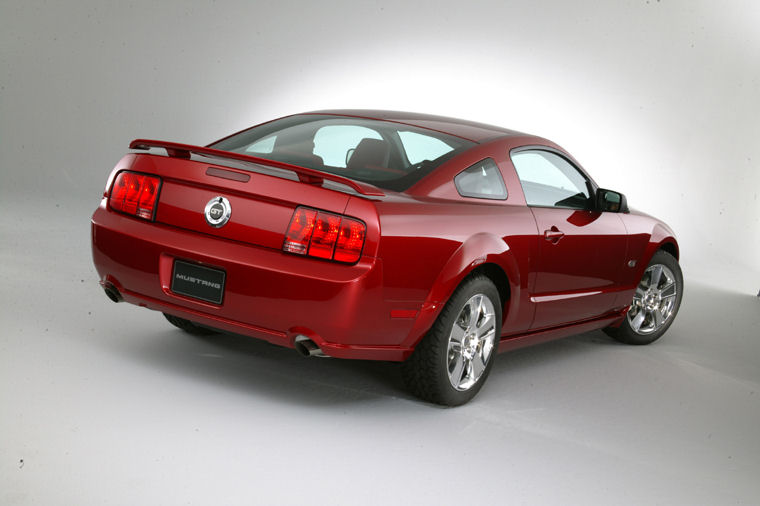 2006 Ford Mustang GT Picture