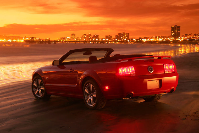 2006 Ford Mustang GT Convertible Picture