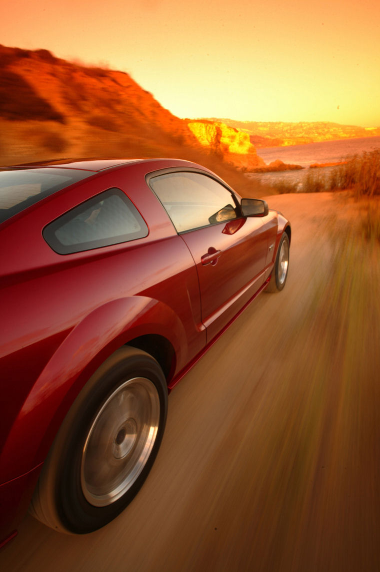 2006 Ford Mustang GT Picture