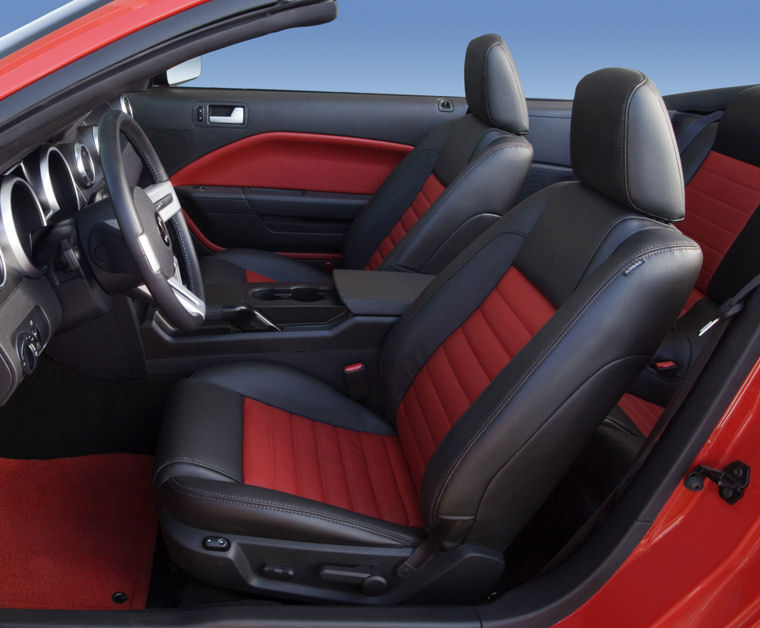 2008 Shelby GT500 Front Seats Picture