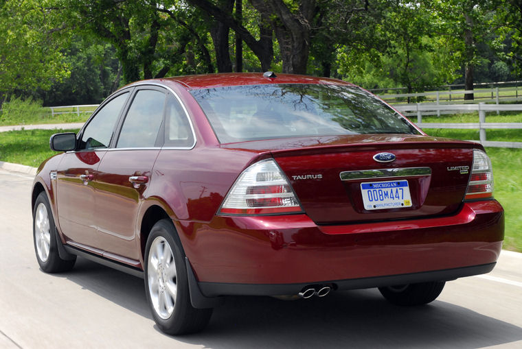 2008 Ford Taurus Limited AWD Picture