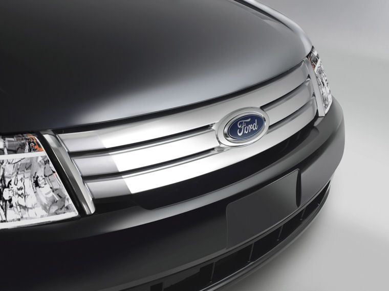 2008 Ford Taurus Grille Picture