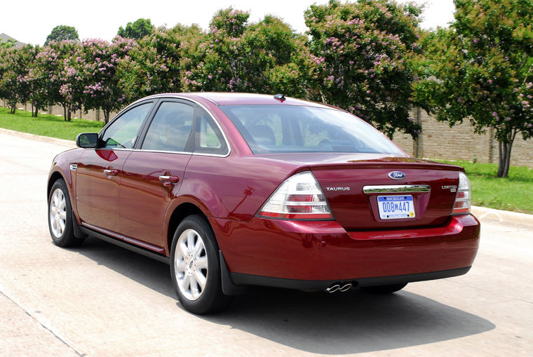 2009 Ford Taurus Limited AWD Picture