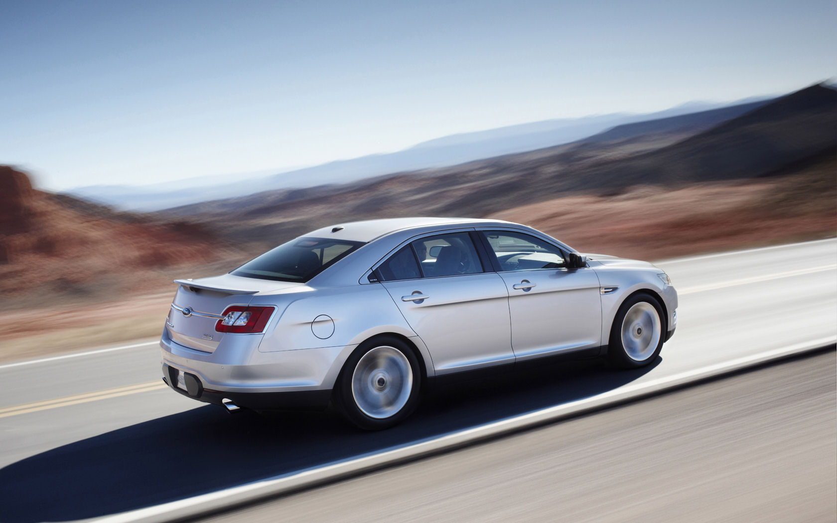 Ford Taurus Desktop Wallpaper