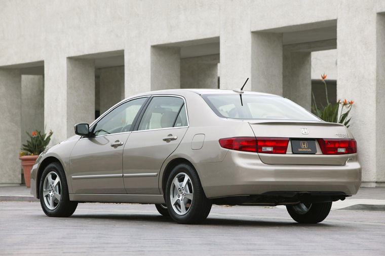 2005 Honda Accord Hybrid Picture