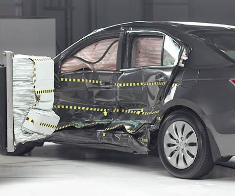 2008 Honda Accord IIHS Side Impact Crash Test Picture