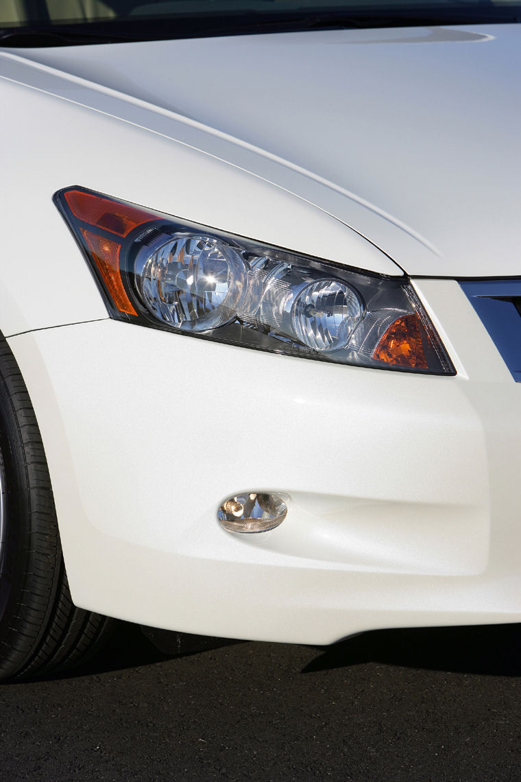 2009 Honda Accord EX-L V6 Headlight Picture