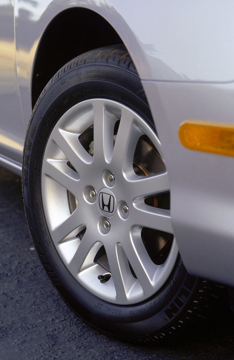 2003 Honda Civic Coupe Rim Picture