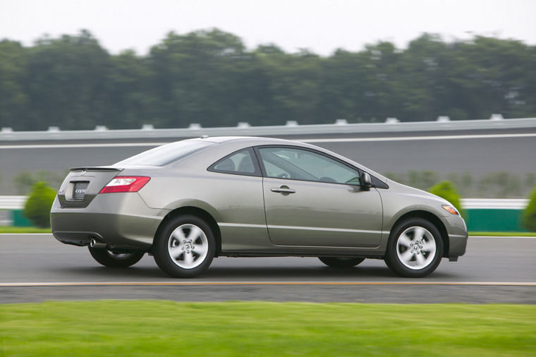 2007 Honda Civic Coupe Picture