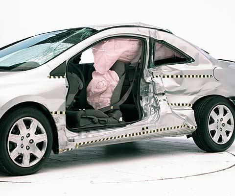 2008 Honda Civic IIHS Side Impact Crash Test Picture