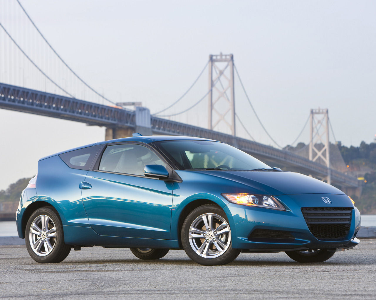 Honda CR-Z Desktop Wallpaper