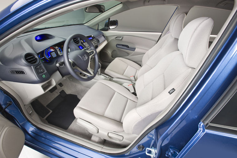 2010 Honda Insight Front Seats Picture