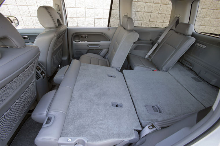 Honda pilot seating capacity #4