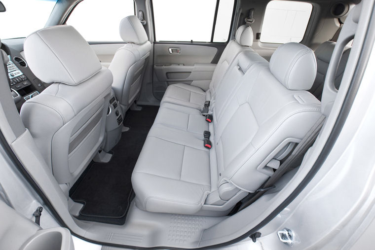 2009 Honda Pilot Rear Seats Picture