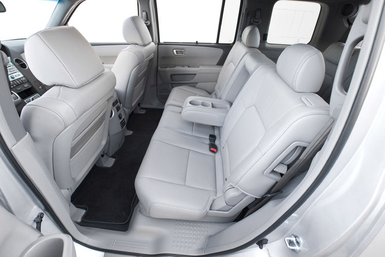 2009 Honda Pilot Rear Seats Picture