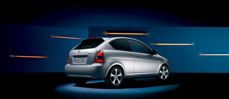 2009 Hyundai Accent Hatchback Picture