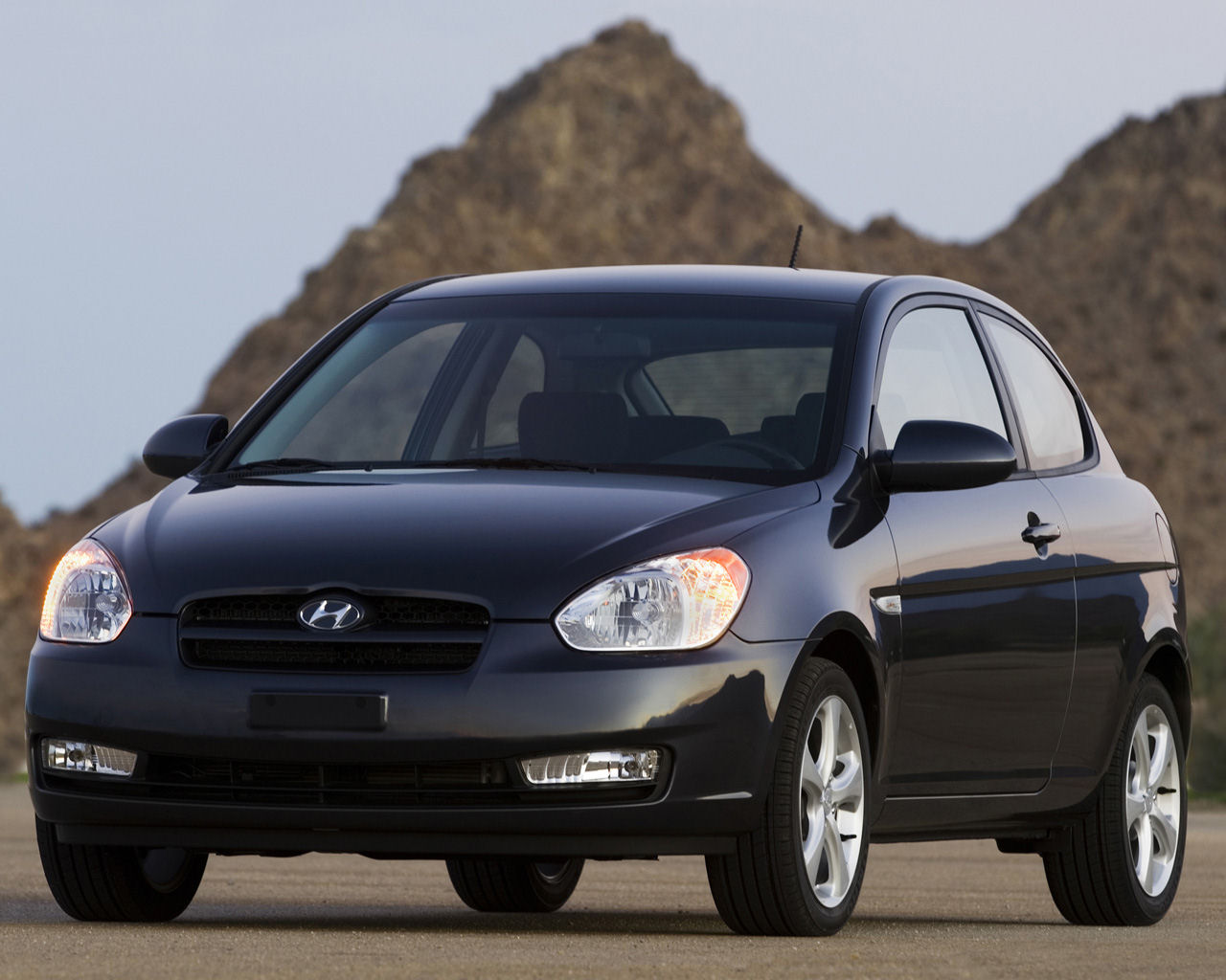 Hyundai Accent Desktop Wallpaper