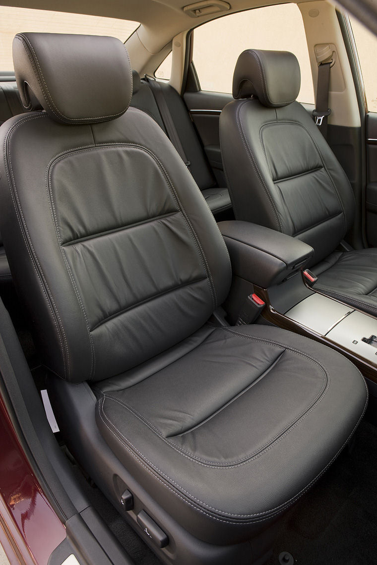 2009 Hyundai Azera Limited Front Seats Picture