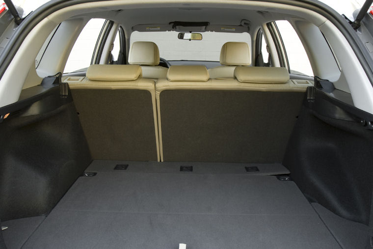 2009 Hyundai Elantra Touring Trunk Picture