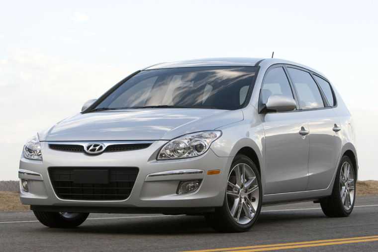 2009 Hyundai Elantra Touring Picture