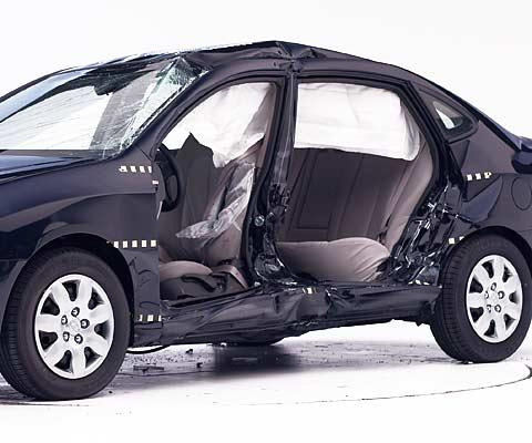 2009 Hyundai Elantra IIHS Side Impact Crash Test Picture